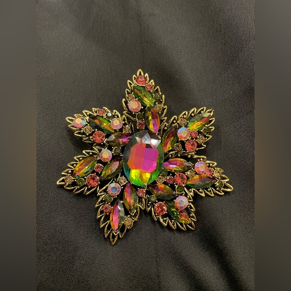 Fashion Jewelry Jewelry - Elegant Multicolor Crystal Brooch